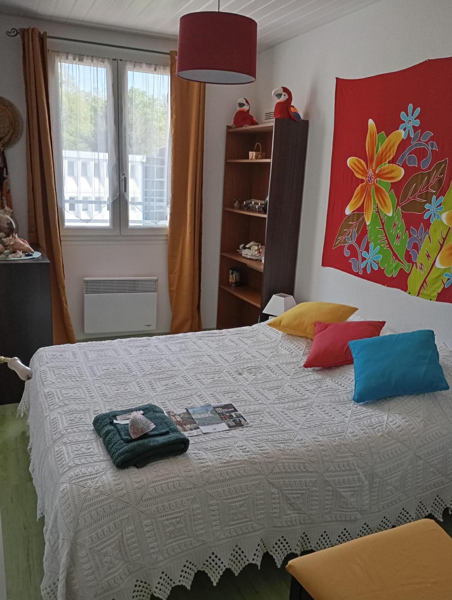 La Maison Rose 2 Chambres Avec Lit Pour 2 Personnes Et 2 Salles De Bains Nevers Luaran gambar